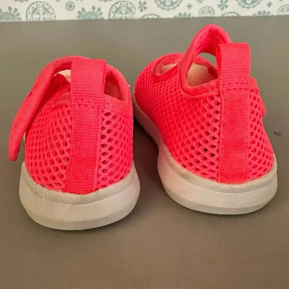 Cat & Jack Girls Toddler Size 6 Water Shoes Pink‎ Mesh Beach Rubber Bottoms